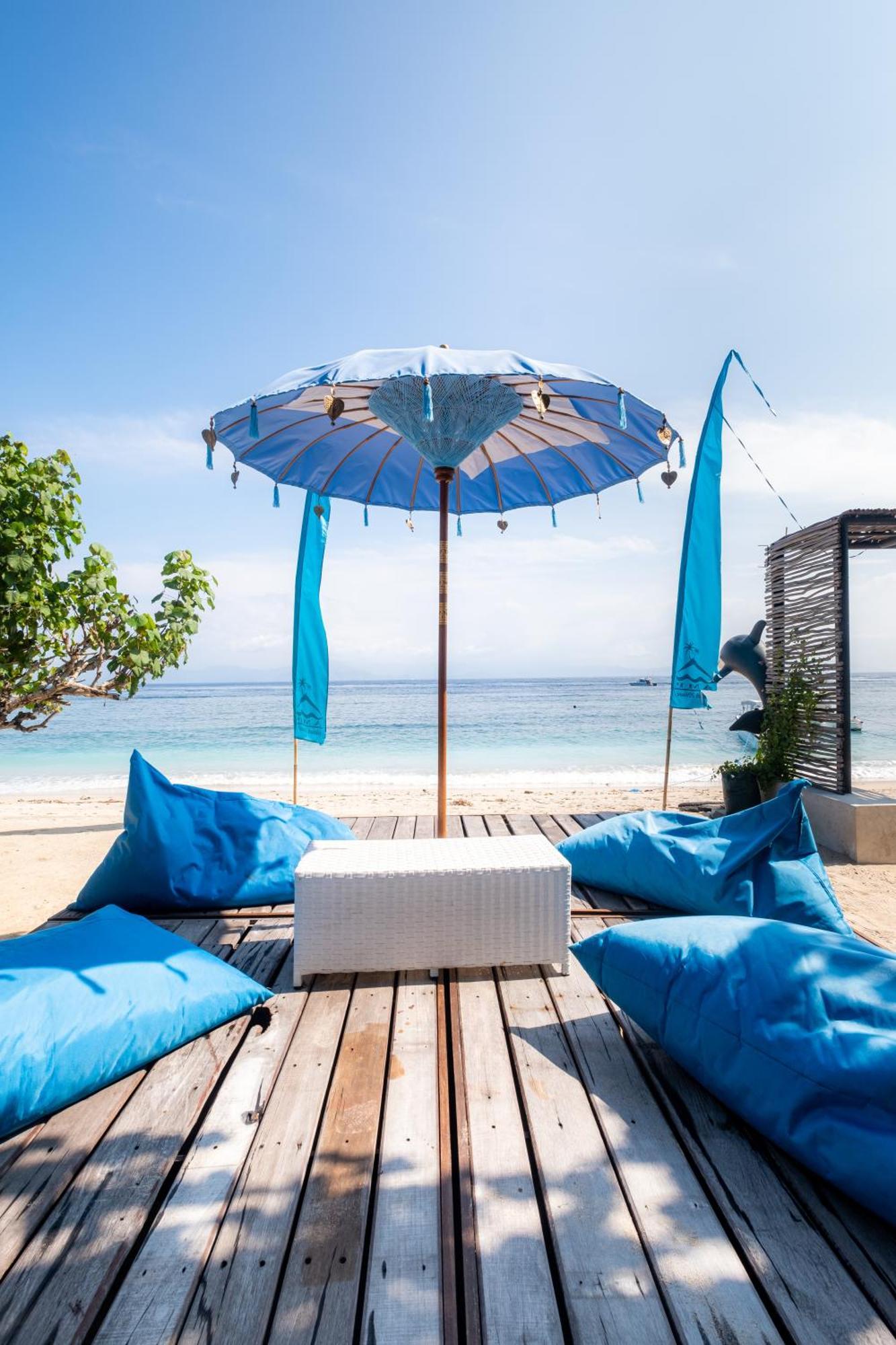 Amp Beach House Toyapakeh ภายนอก รูปภาพ